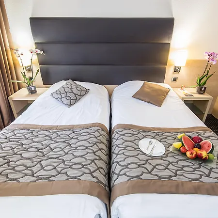 Apogia Hotel 4*