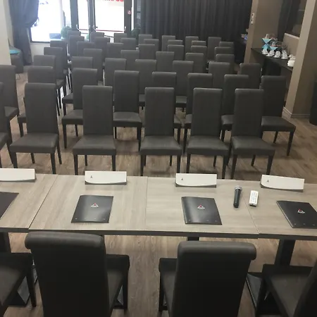Pam Fully Renovated 4* Nice