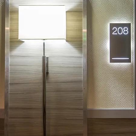 Pam Fully Renovated 4* Nice