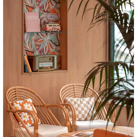 Pam Fully Renovated Hotel